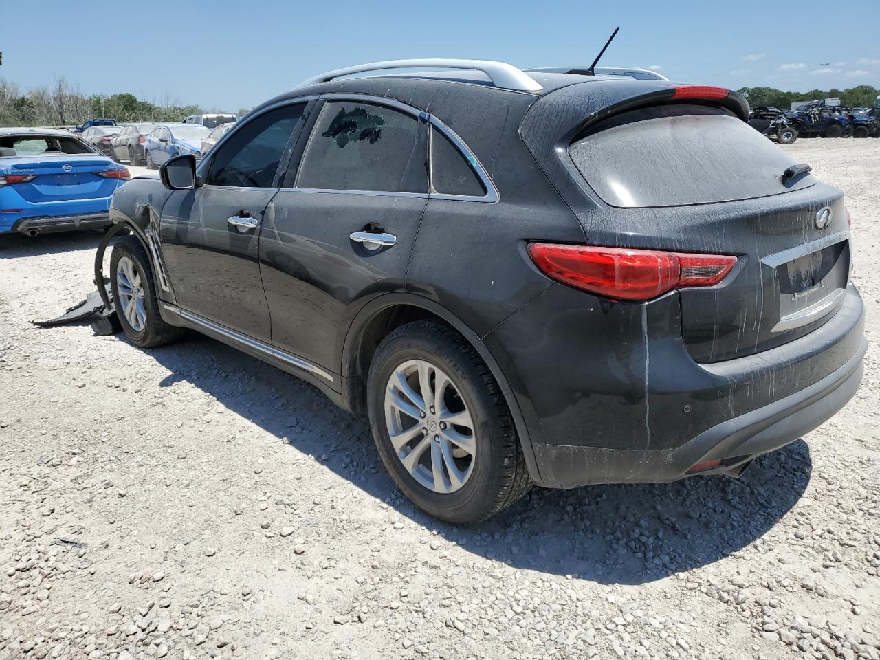 INFINITI QX70