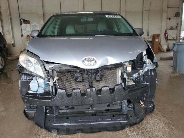 2016 TOYOTA SIENNA XLE 5TDYK3DCXGS738530