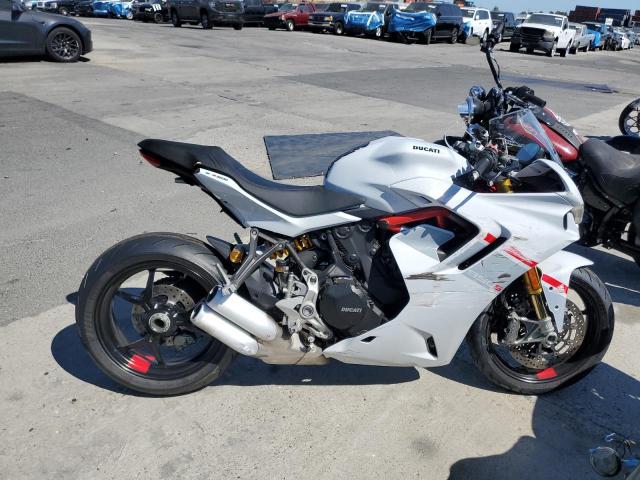 DUCATI SUPERSPORT 2024 white  gas ZDMVABDS0RB000323 photo #1
