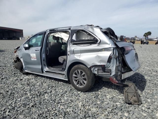 2021 TOYOTA SIENNA LE 5TDKRKEC9MS025706