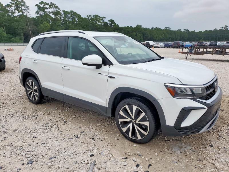 2022 VOLKSWAGEN TAOS SE 3VVRX7B21NM072308