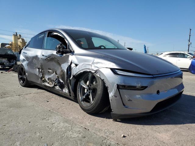 2026 TESLA MODEL Y 7SAYGDED8TF388427