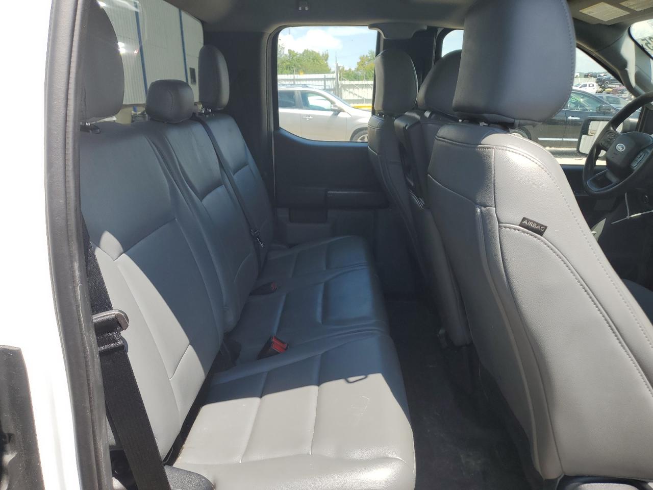 FORD F-150 SUPER CAB