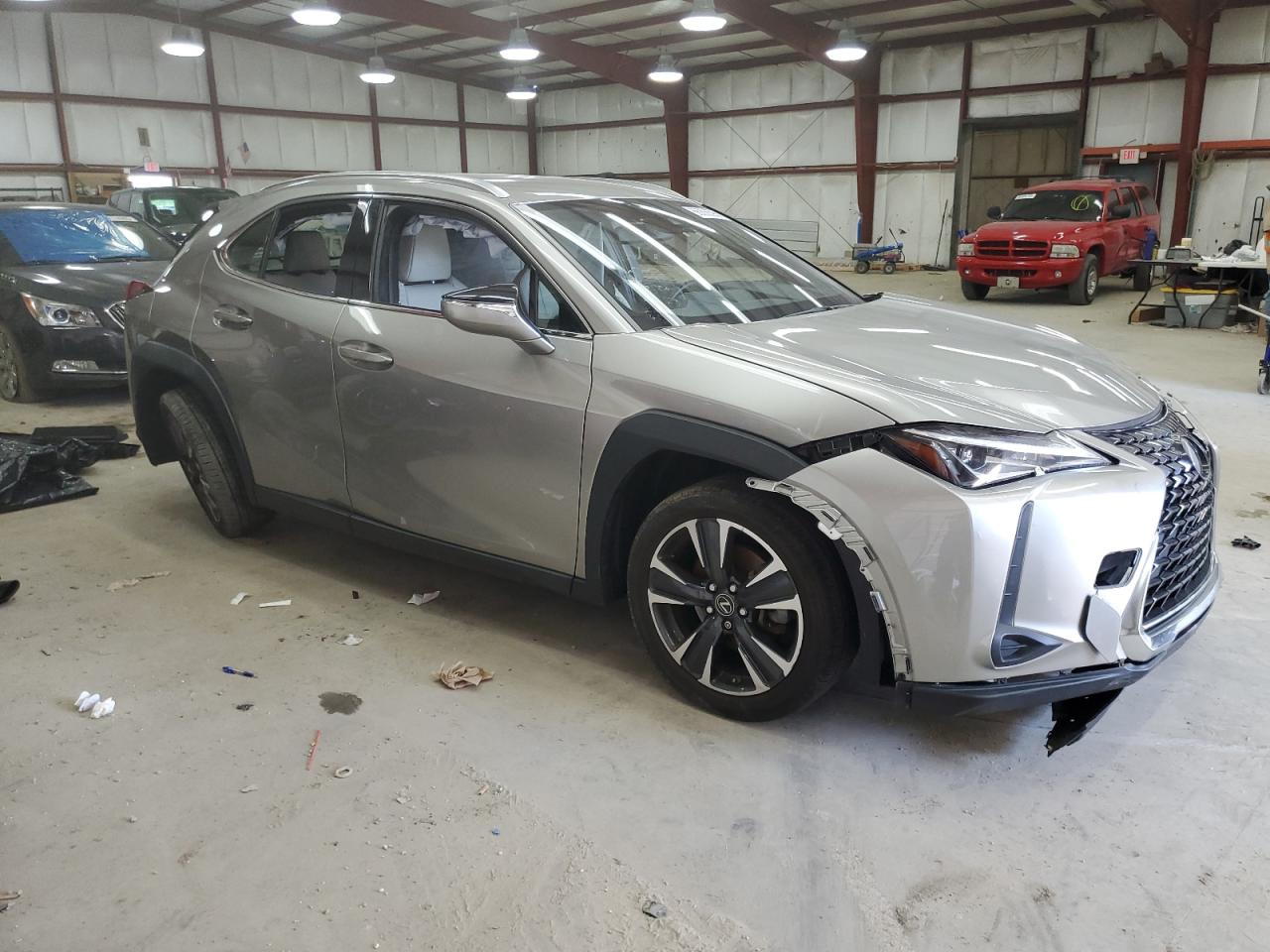 LEXUS UX 200