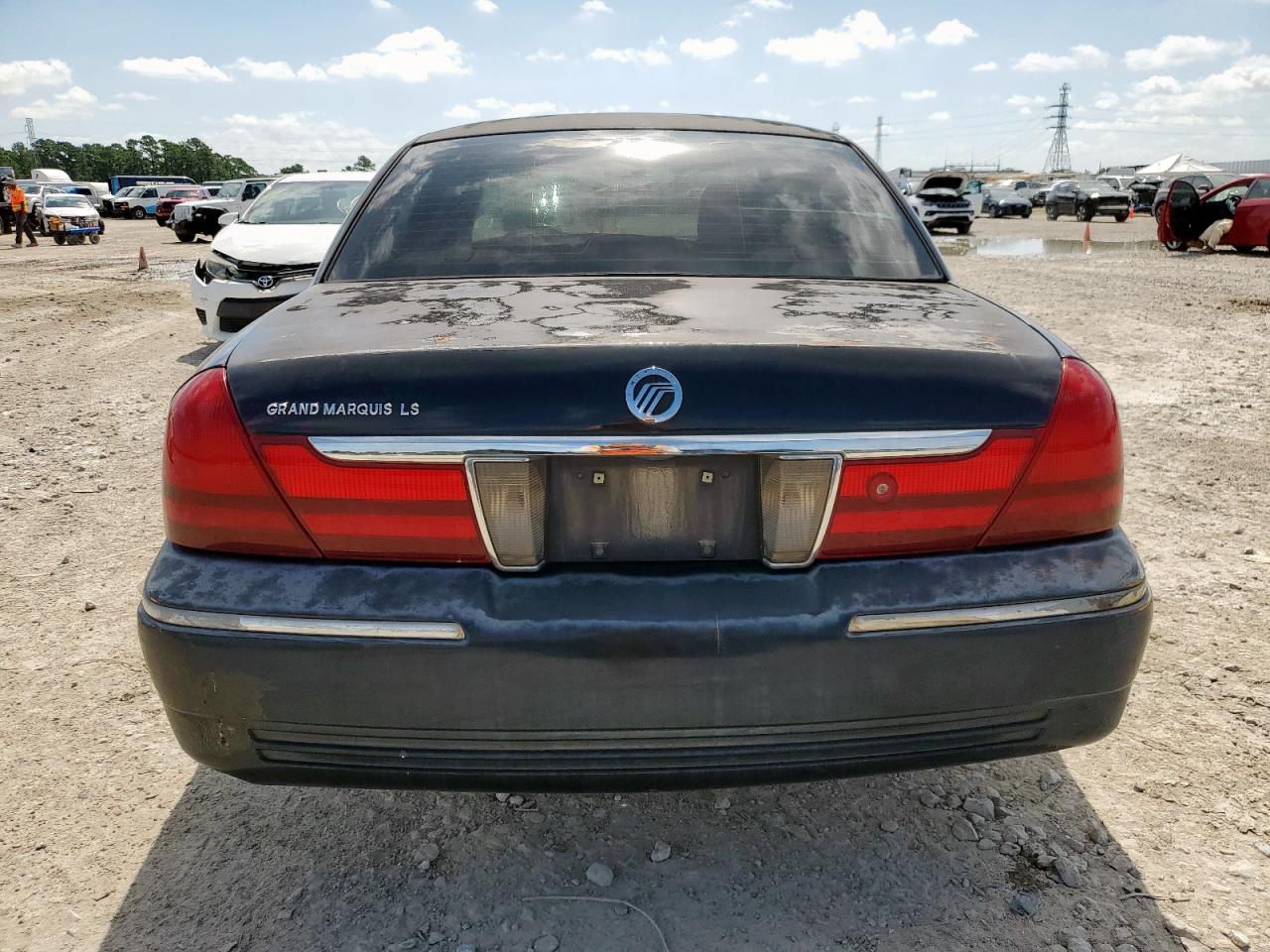 Lot #3304503464 2004 MERCURY GRAND MARQ