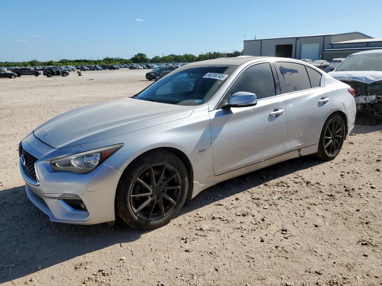 INFINITI Q50 LUXE