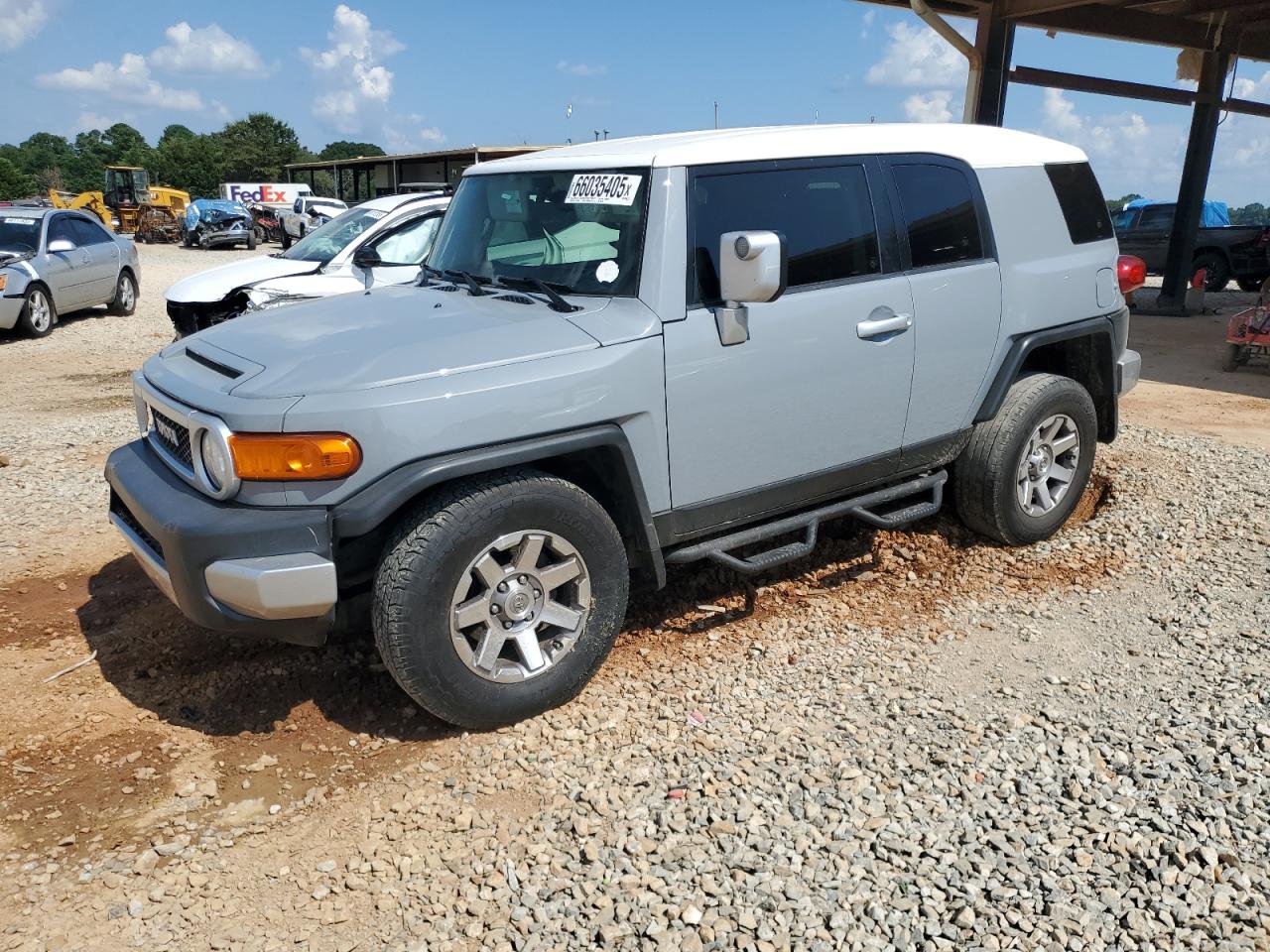 TOYOTA FJ CRUISER