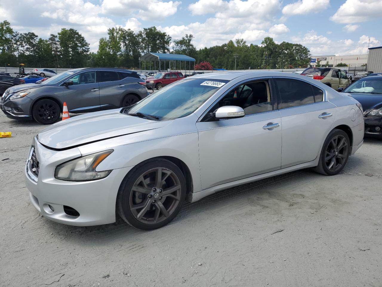 NISSAN MAXIMA S