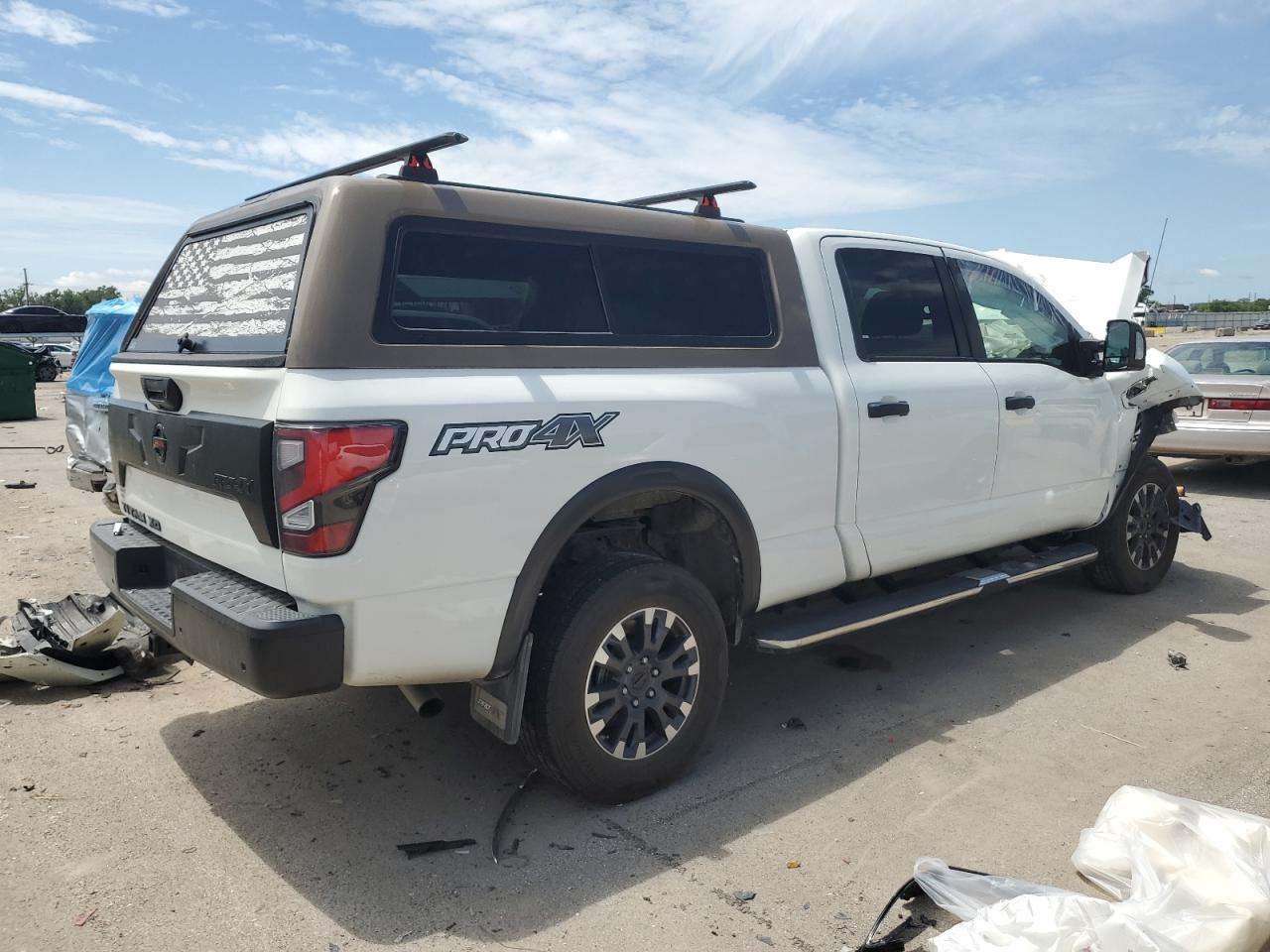 NISSAN TITAN SV