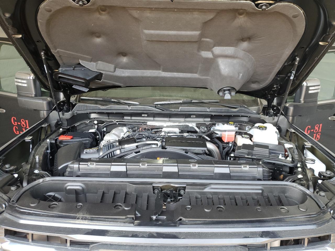 GMC SIERRA K2500 SLT