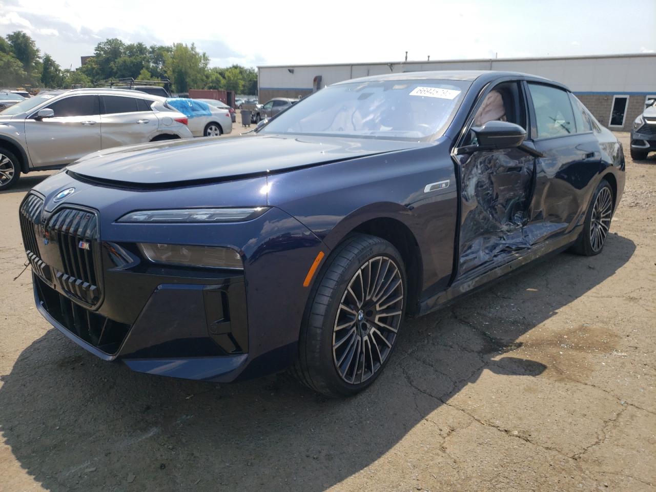 BMW I7 M70