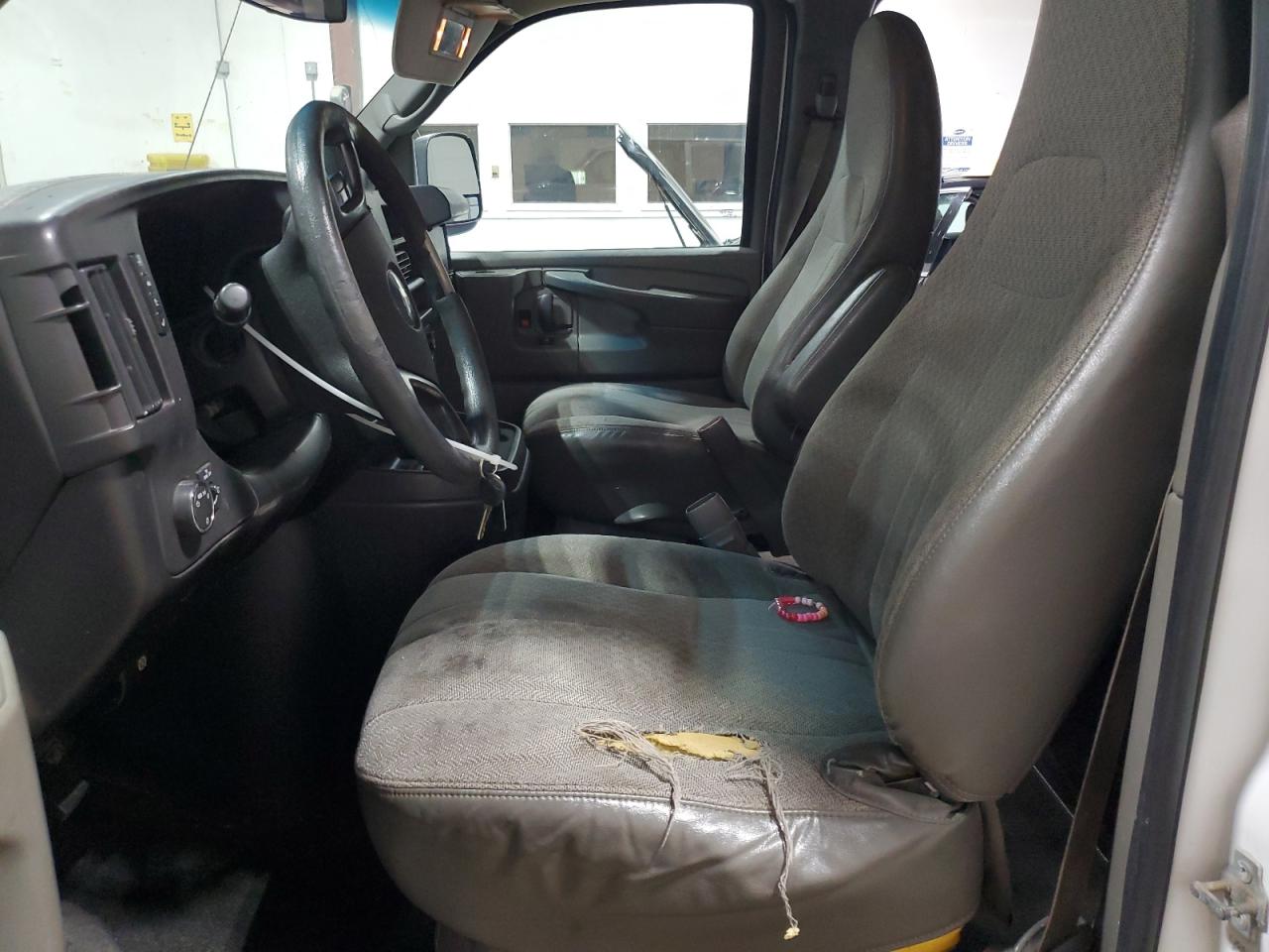 CHEVROLET EXPRESS LT