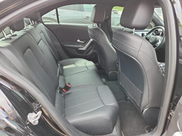 2019 MERCEDES-BENZ A 220 4MAT WDD3G4FB3KW034464