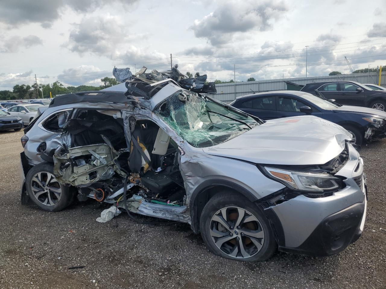 SUBARU OUTBACK LIMITED