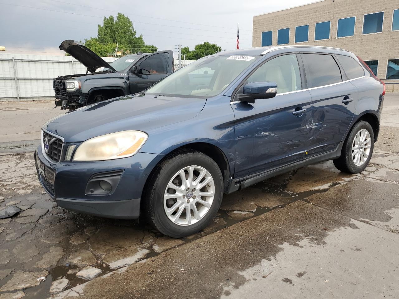 VOLVO XC60 T6