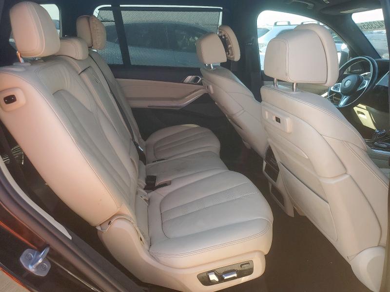 2021 BMW X7 XDRIVE4 5UXCW2C03M9G45053
