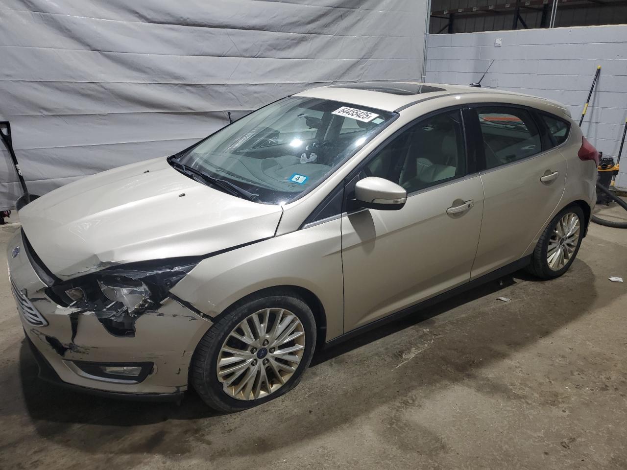 FORD FOCUS TITANIUM