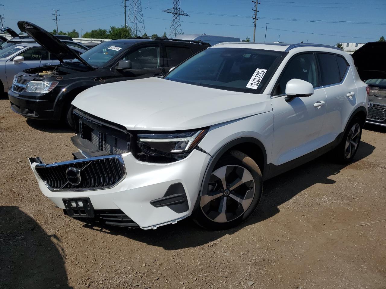 VOLVO XC40 CORE