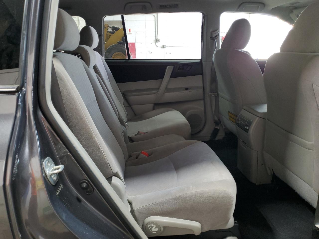 TOYOTA HIGHLANDER BASE