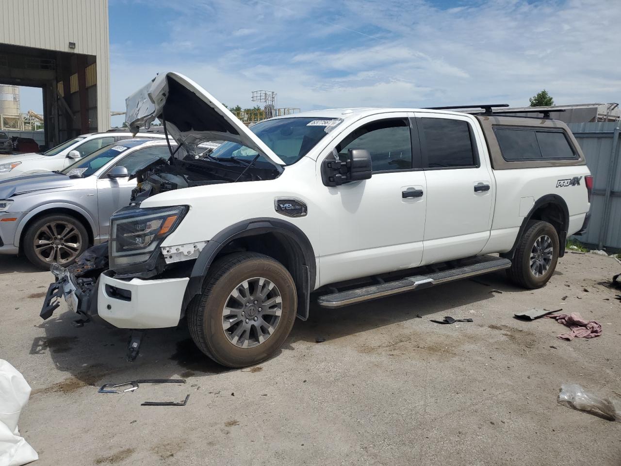 NISSAN TITAN SV