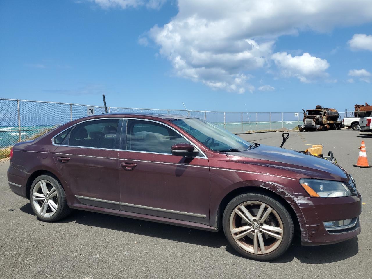 Lot #3239441697 2013 VOLKSWAGEN PASSAT SEL