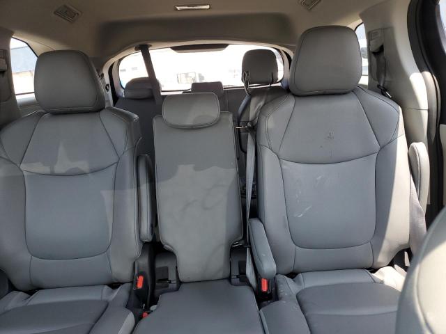 2021 TOYOTA SIENNA XLE 5TDYRKEC5MS002689