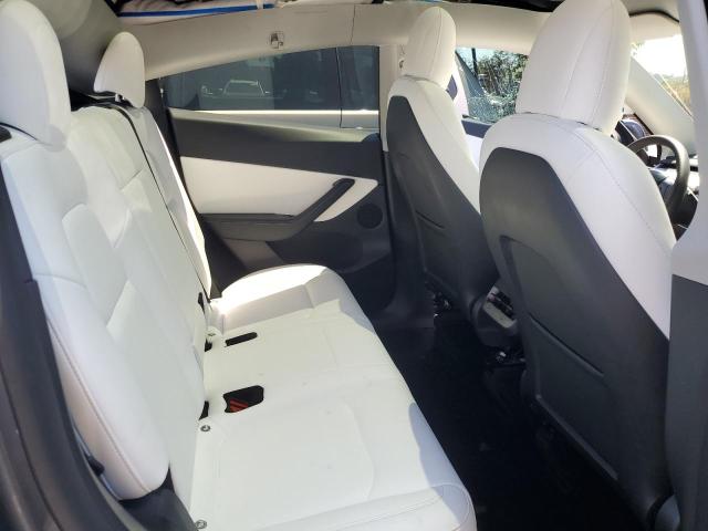 2022 TESLA MODEL Y 7SAYGDEE7NF417539