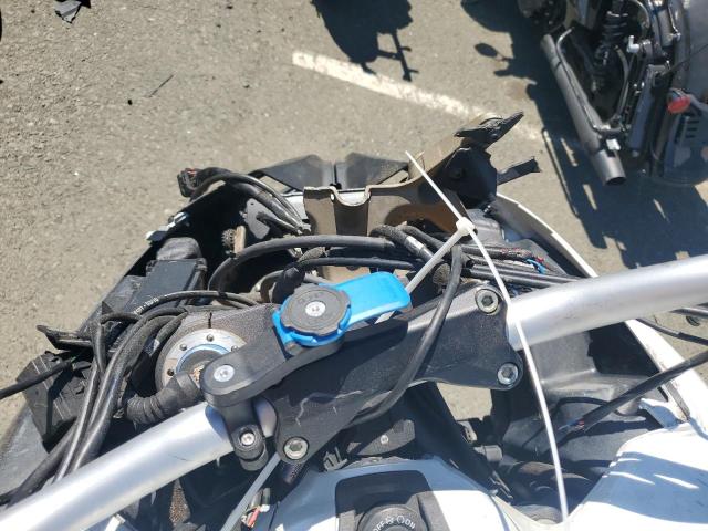 2010 DUCATI MULTISTRAD ZDM12BLW5AB004565