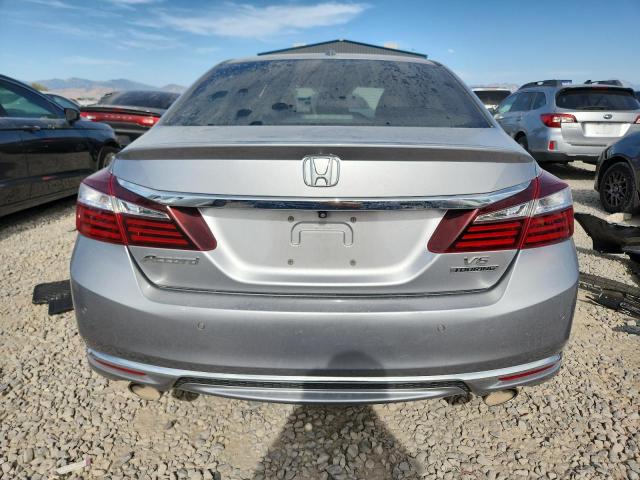 2016 HONDA ACCORD TOU 1HGCR3F90GA018840