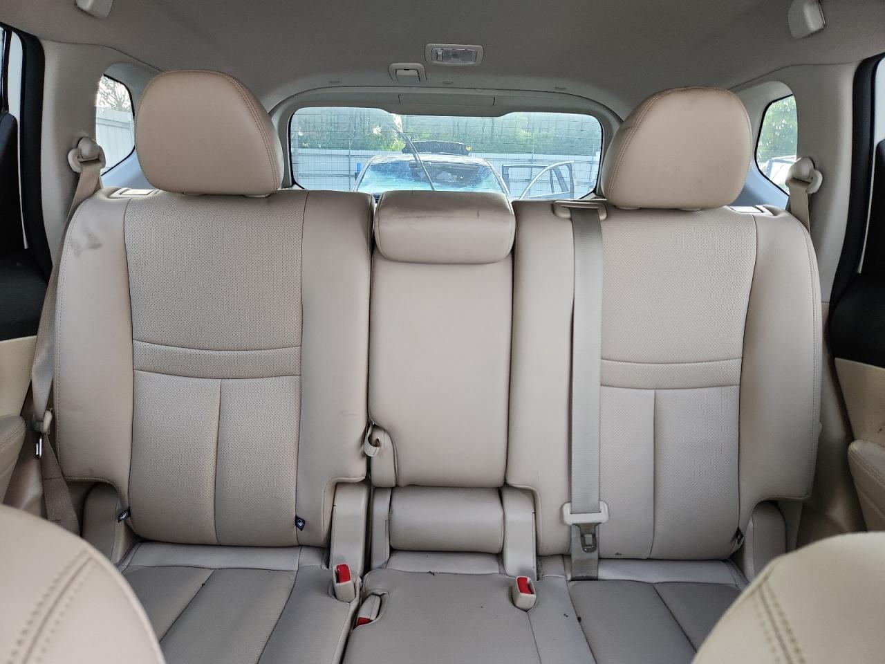 Nissan Rogue s 2018
