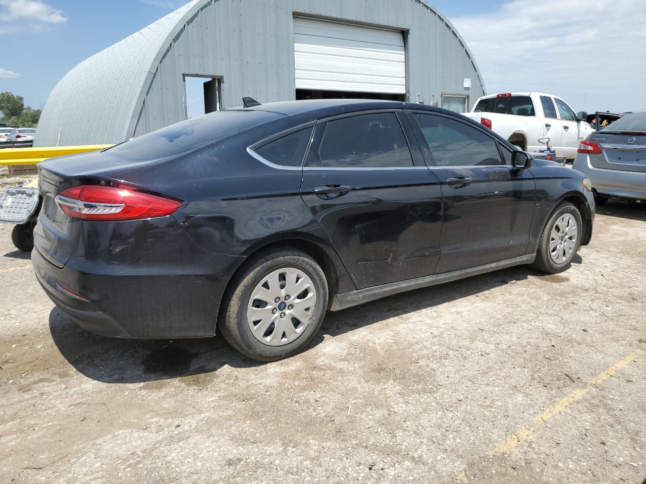 FORD FUSION S