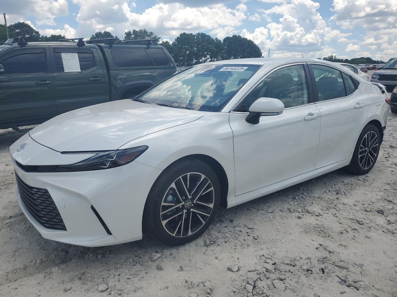 TOYOTA CAMRY XSE