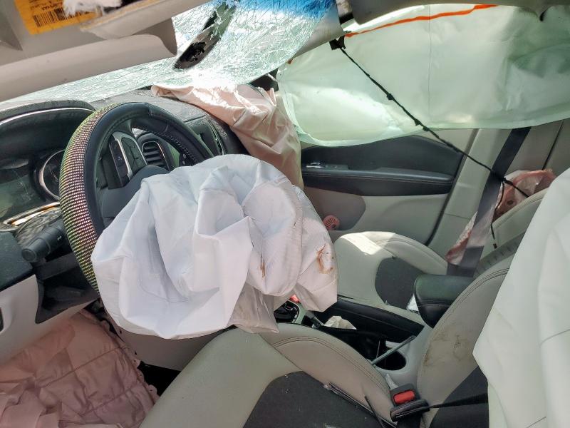 2019 JEEP COMPASS LA - 3C4NJCBB6KT743058