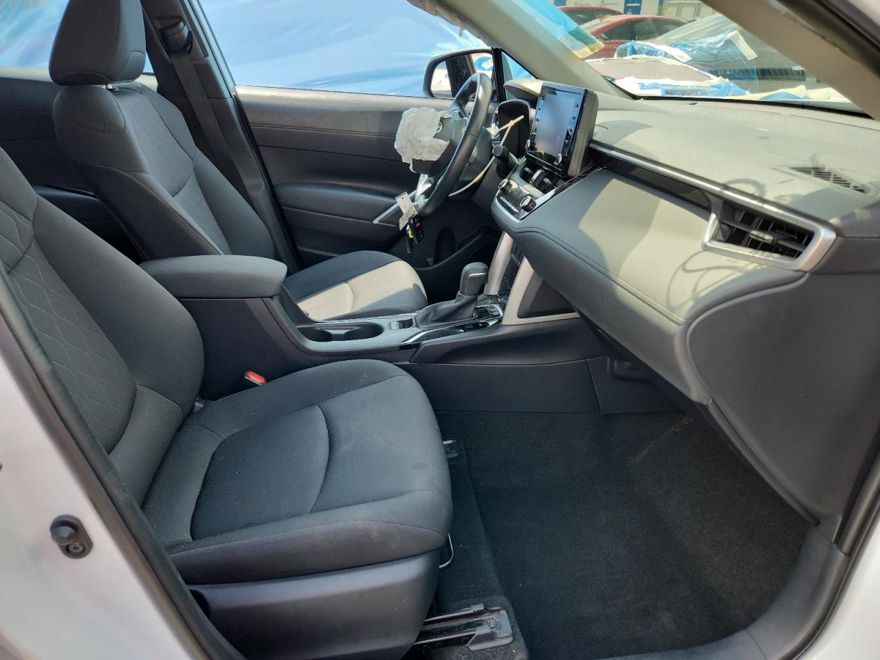 TOYOTA COROLLA CROSS LE