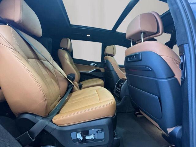 2021 BMW X7 XDRIVE4 - 5UXCW2C04M9F05903