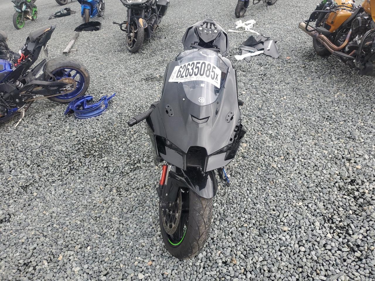 Lot #3302914046 2021 KAWASAKI ZX1002 L