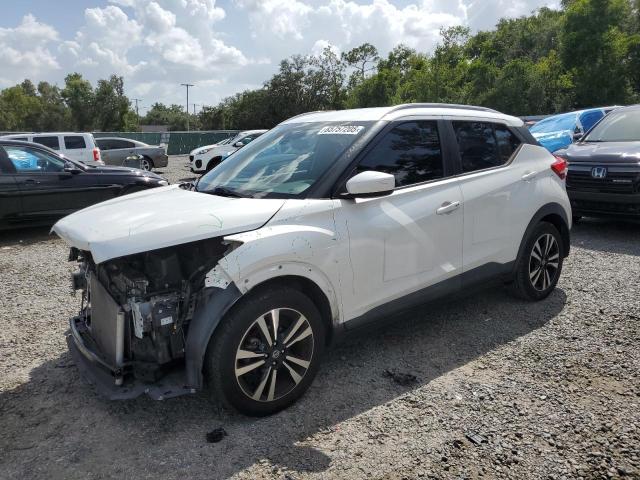 NISSAN KICKS S