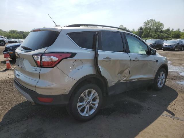 2018 FORD ESCAPE SE 1FMCU9GD7JUB92425
