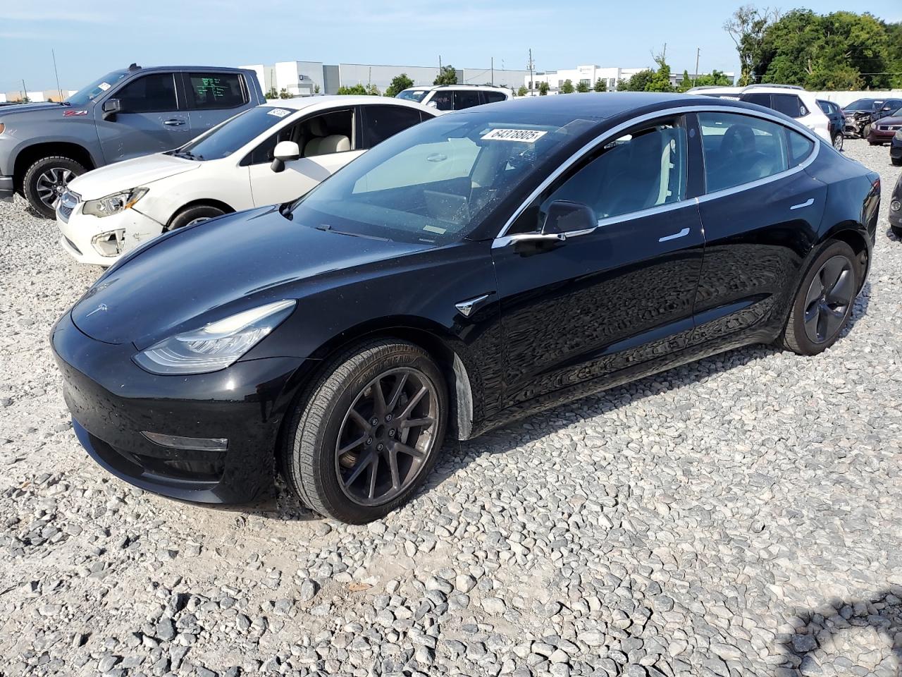 TESLA MODEL 3