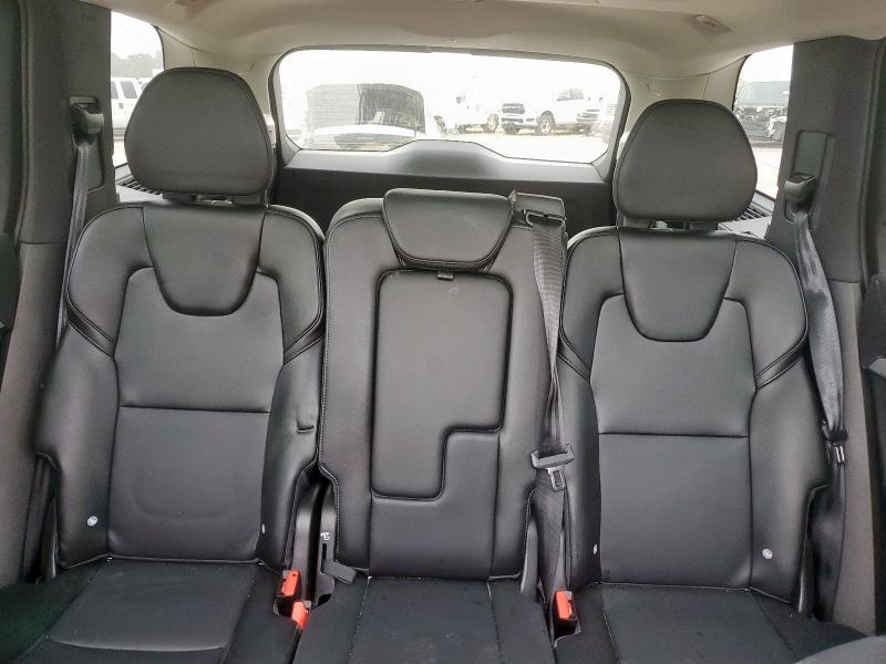 2021 VOLVO XC90 T5 MO YV4102CK5M1684733