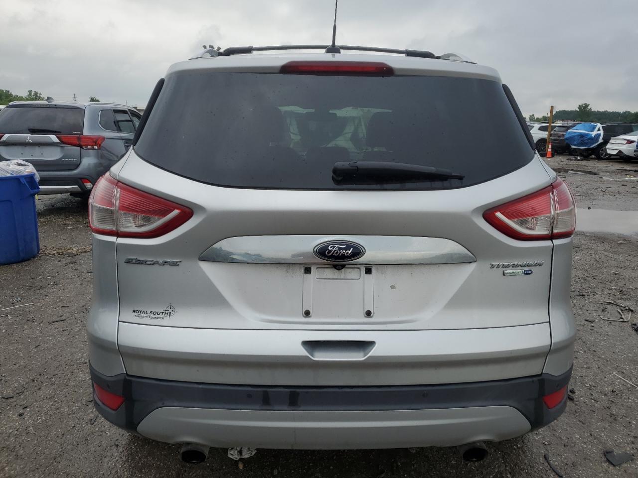 FORD ESCAPE TITANIUM