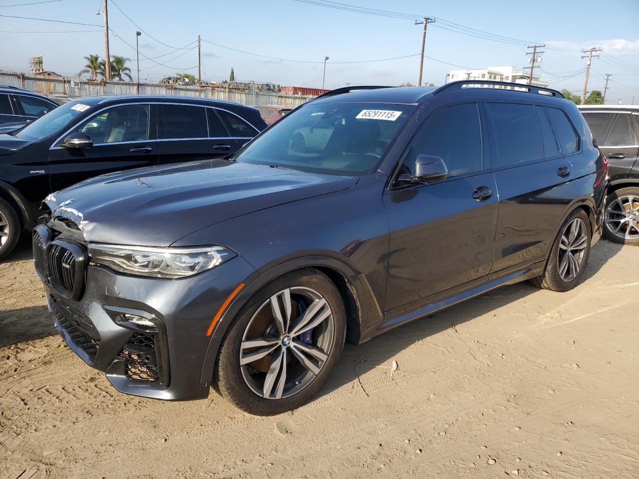 BMW X7 M50I