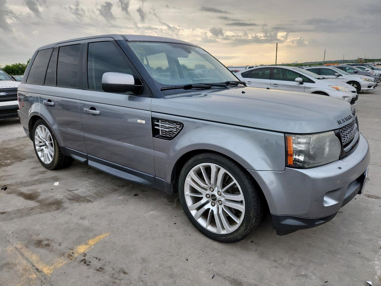 LAND ROVER RANGE ROVER HSE LUXURY