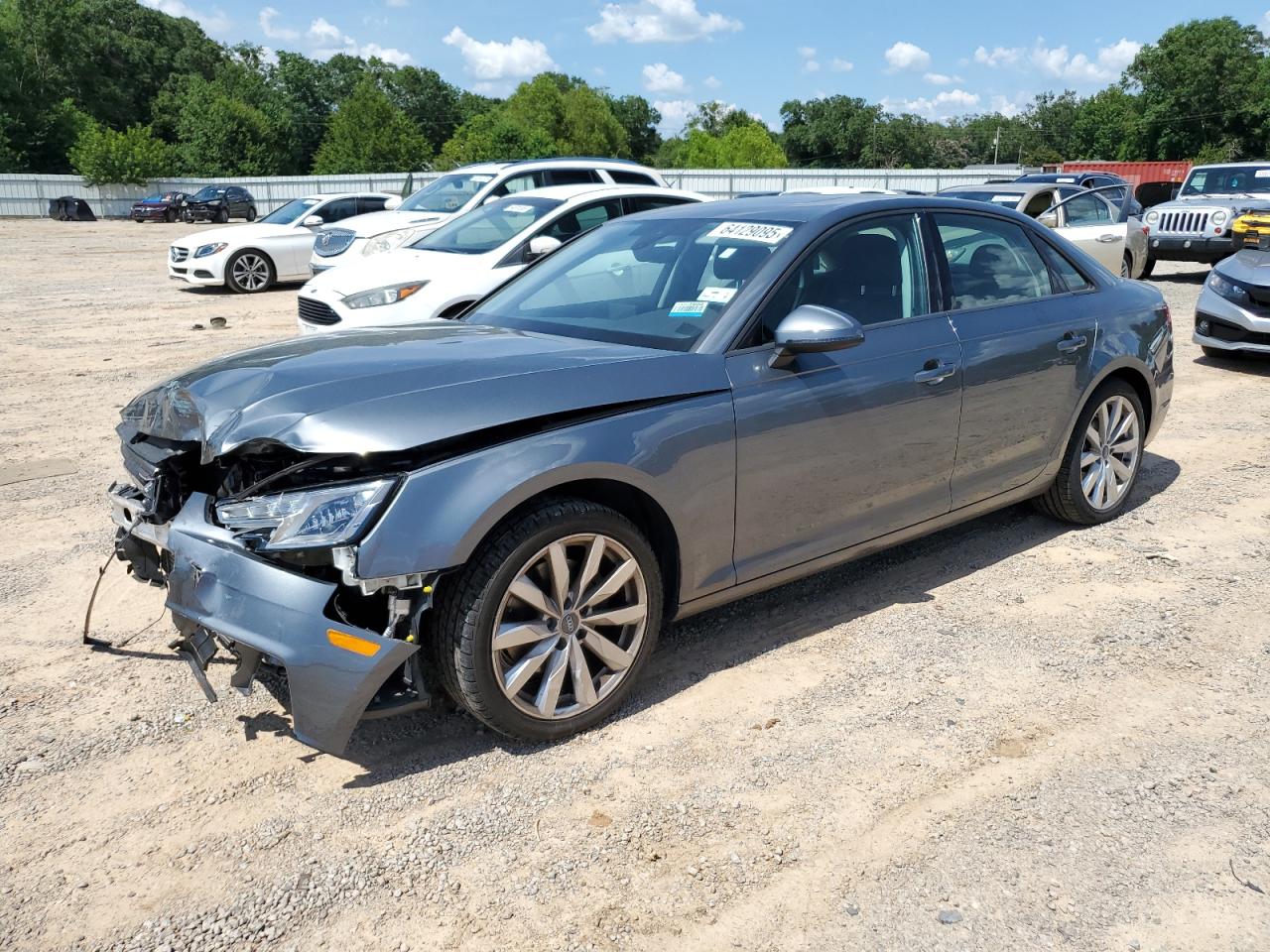 AUDI A4 ULTRA PREMIUM