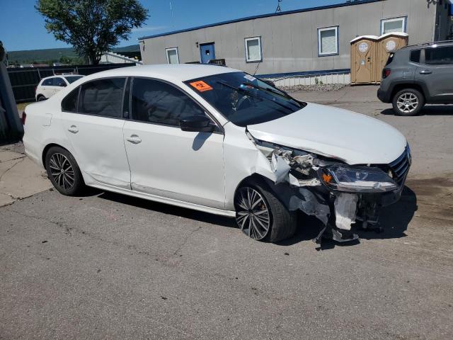 2018 VOLKSWAGEN JETTA SE 3VWDB7AJ4JM213430