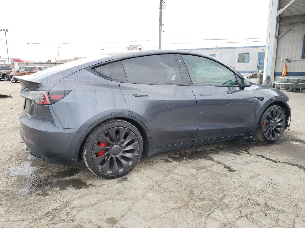 TESLA MODEL Y