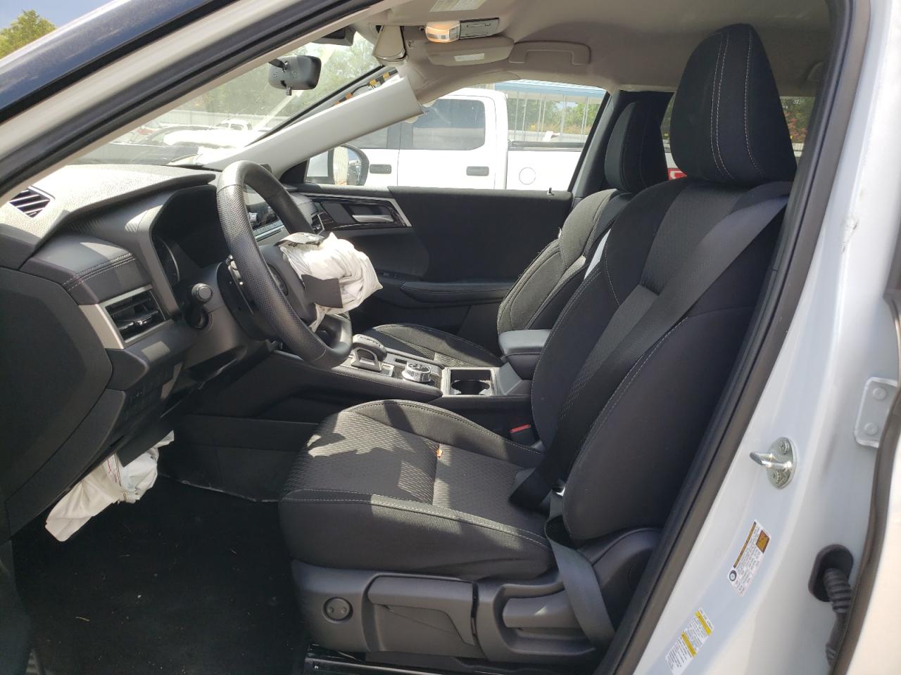 MITSUBISHI OUTLANDER ES