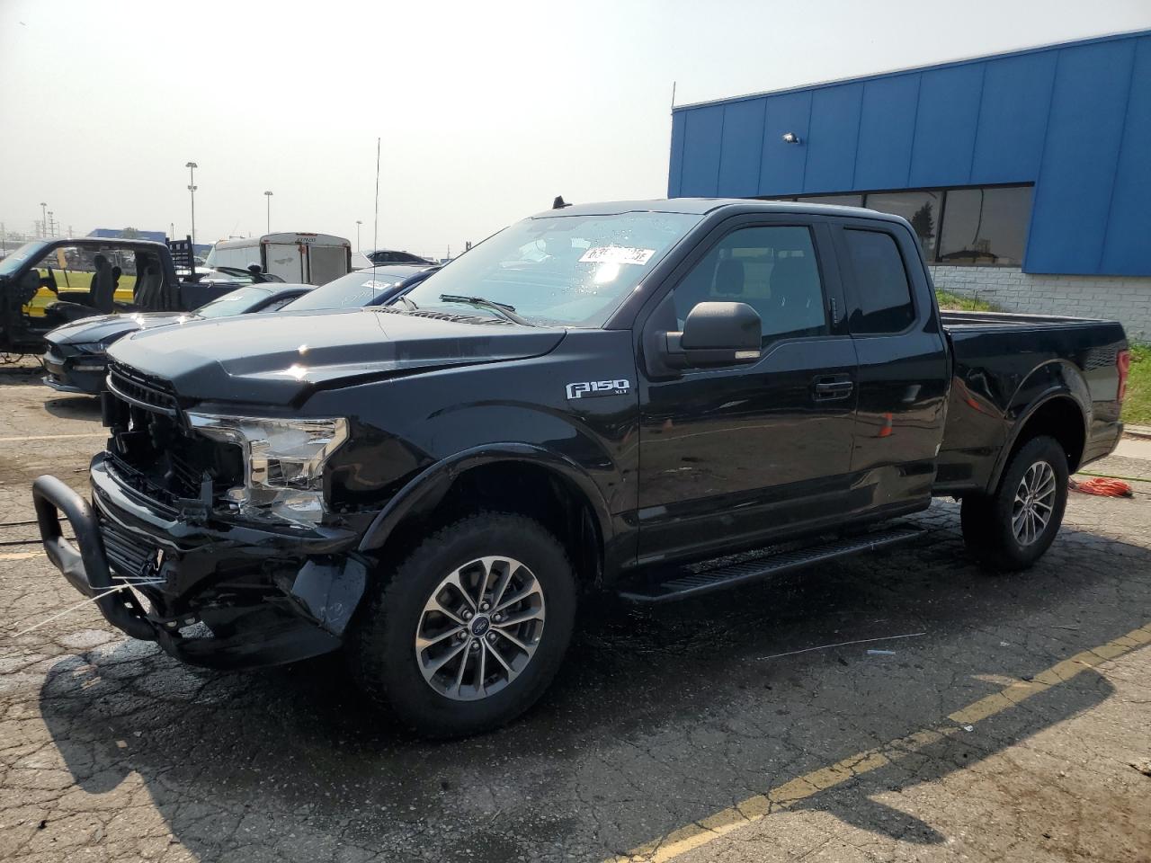 FORD F-150 SUPER CAB