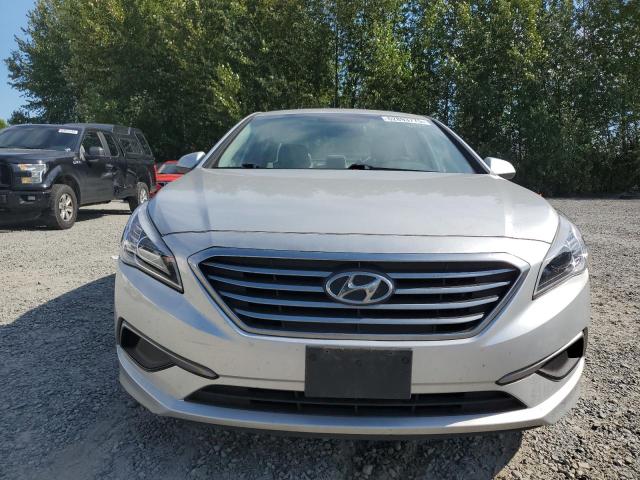 2016 HYUNDAI SONATA SE 5NPE24AF3GH296543