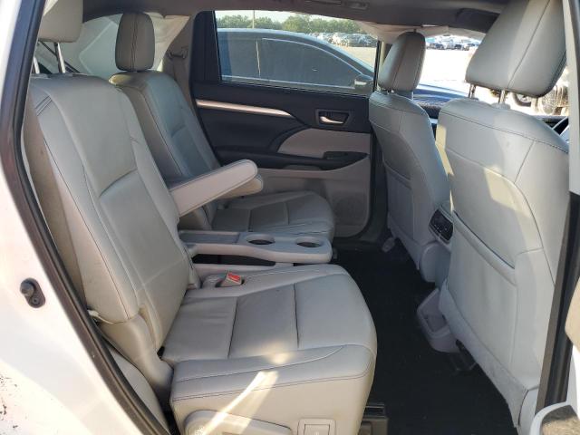 2019 TOYOTA HIGHLANDER SE 5TDJZRFH4KS735222